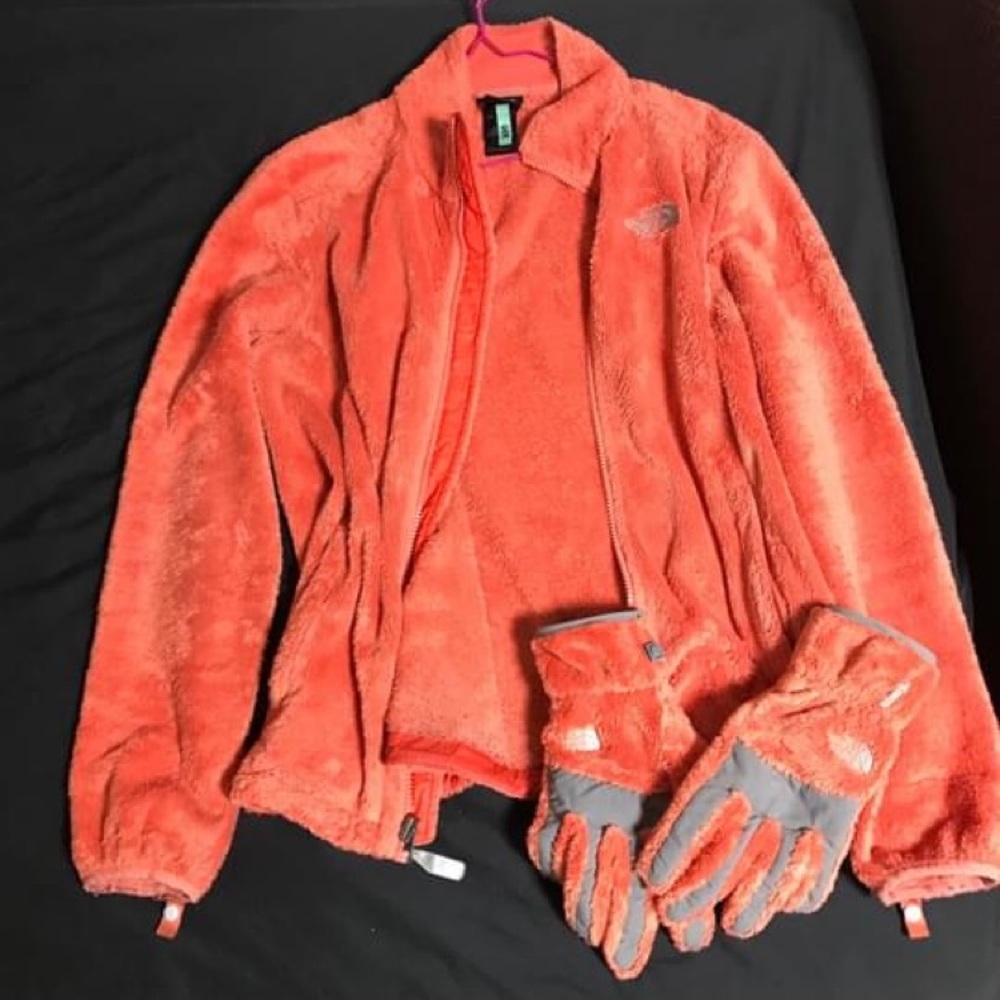 Fuzzy North Face & Gloves